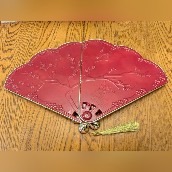 Disney Store Mulan Fan  Accessory Excellent Condition - Picture 3 of 6